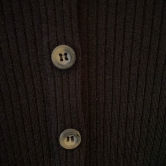 H&M black button rib knit crop short sleeve XS - Picture 3 of 3